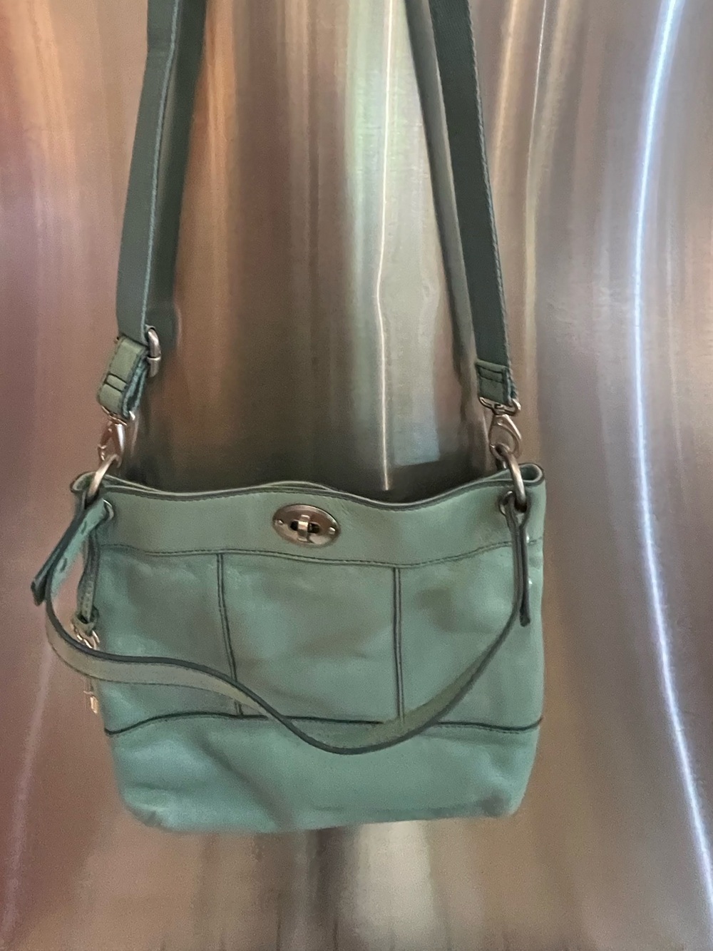Fossil Aqua Leather Crossbody Bag EUC
